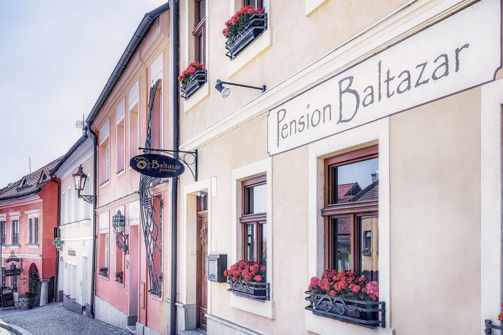 Penzion Baltazar Mikulov Hotel Exterior photo